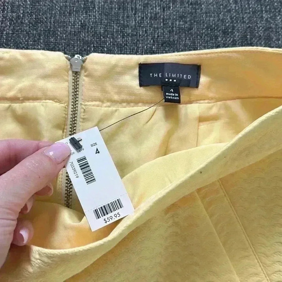 NWT Size 4 pastel yellow skirt from The Limited - Picture 2 of 4